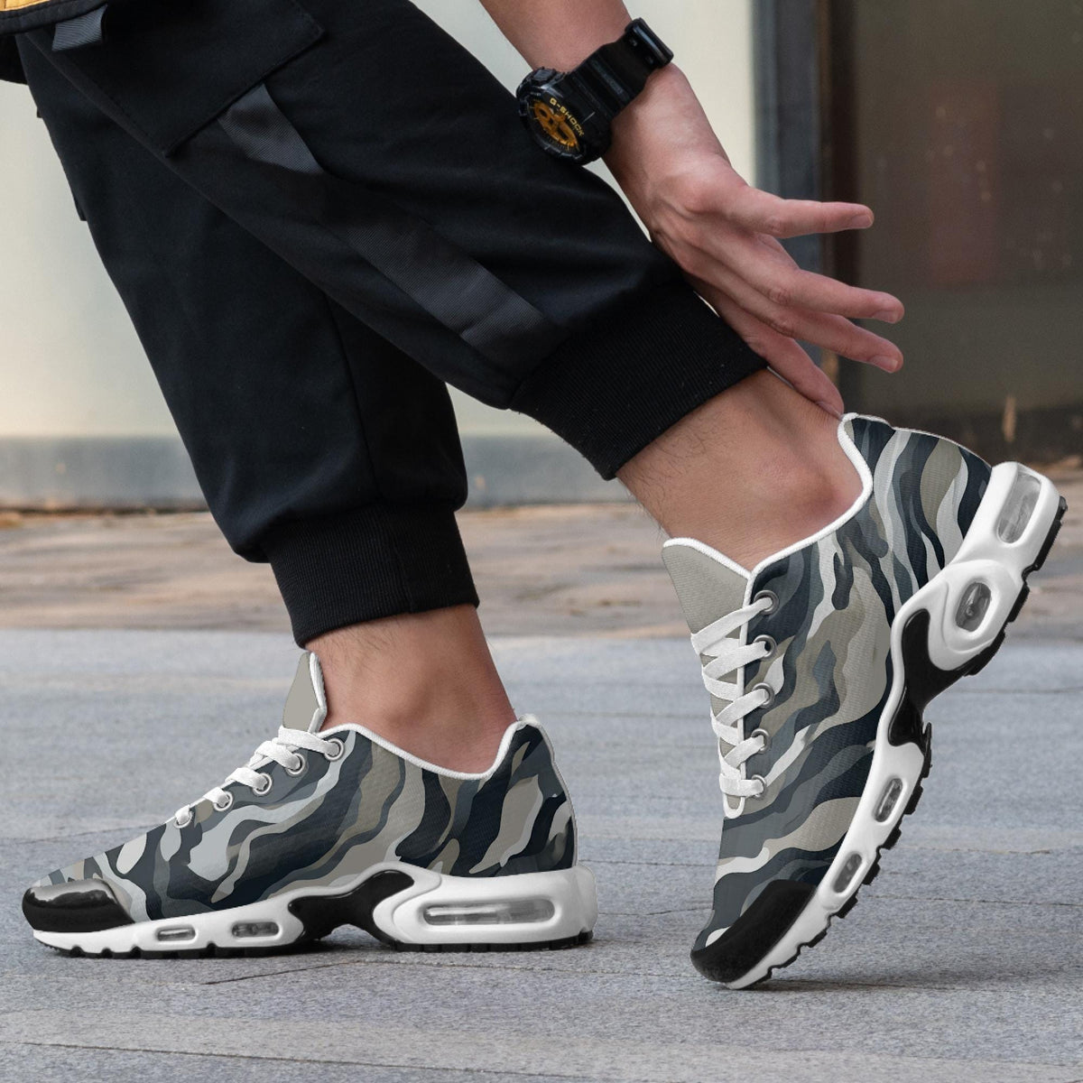 Zapatillas de hombre de malla de punto en camuflaje gris con amortiguación EVA