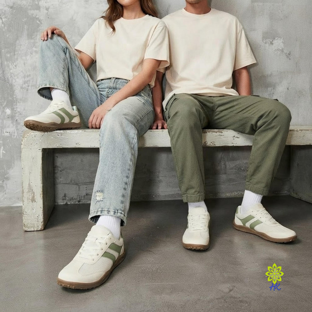 Retro Wide Toe Mesh Walking Sneakers