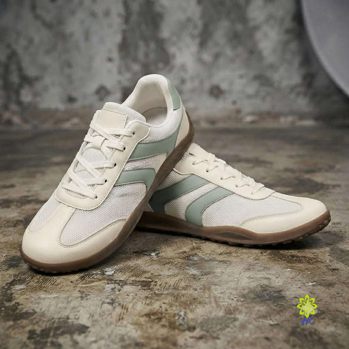 Retro Wide Toe Mesh Walking Sneakers