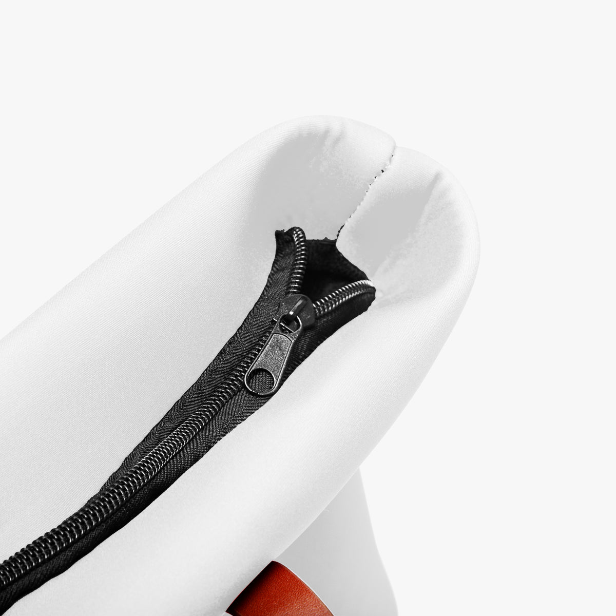 Nahaufnahme des oberen Reißverschlusses der Tasche