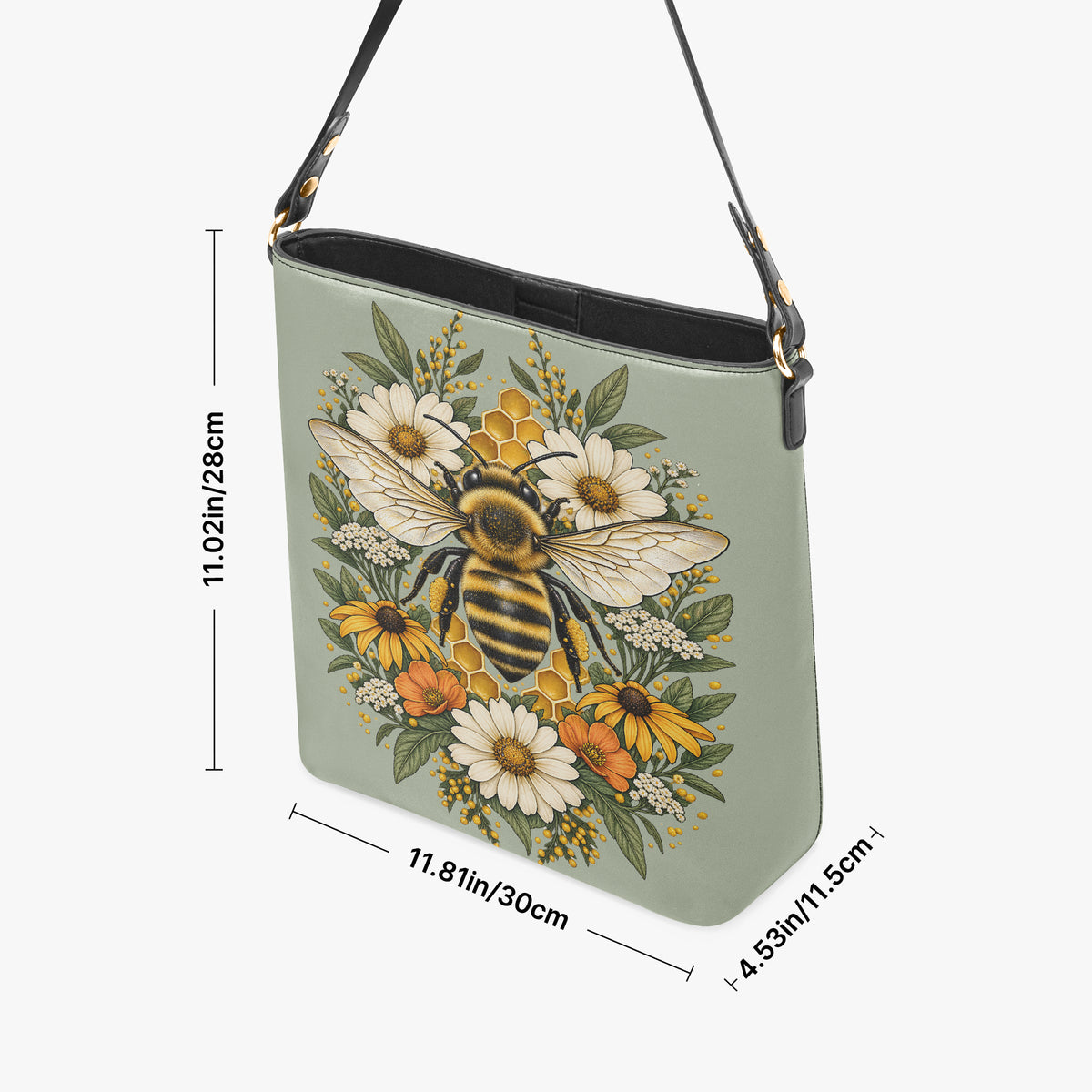 Mannequin tenant le sac seau abeille par sa poignée supérieure avec un jean